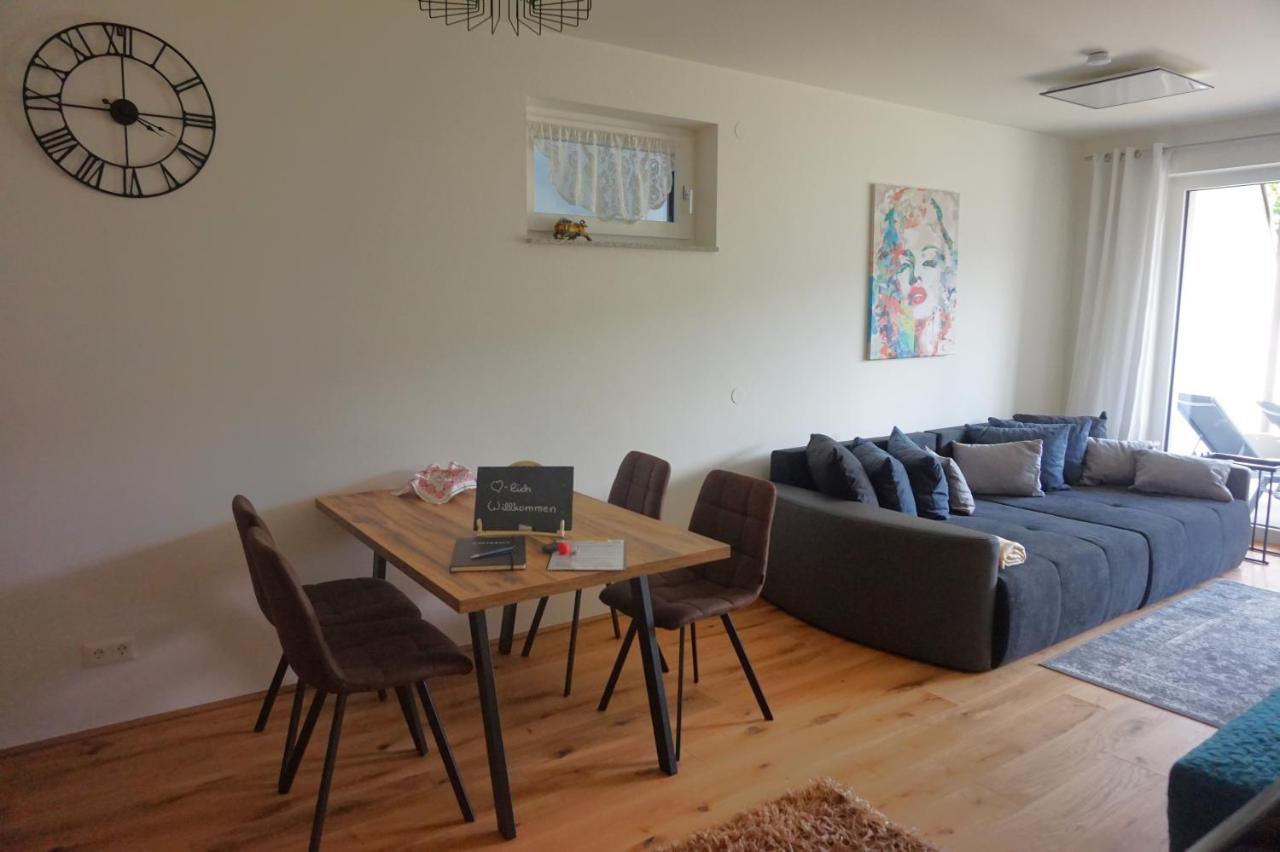 Ferienwohnung Karasek Deluxe Sattendorf ภายนอก รูปภาพ