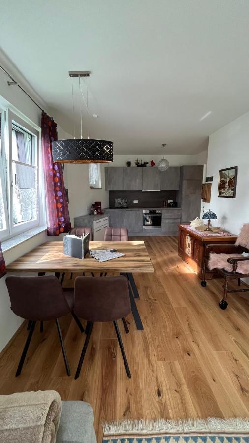 Ferienwohnung Karasek Deluxe Sattendorf ภายนอก รูปภาพ